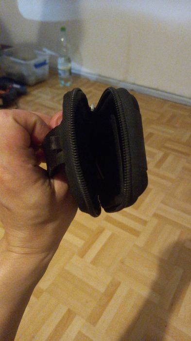 Futerał prawie nowy do aparatu cyfrowego
