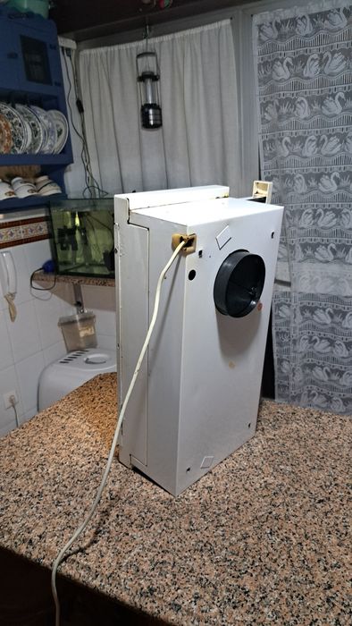Vendo exaustor usada à funcionar