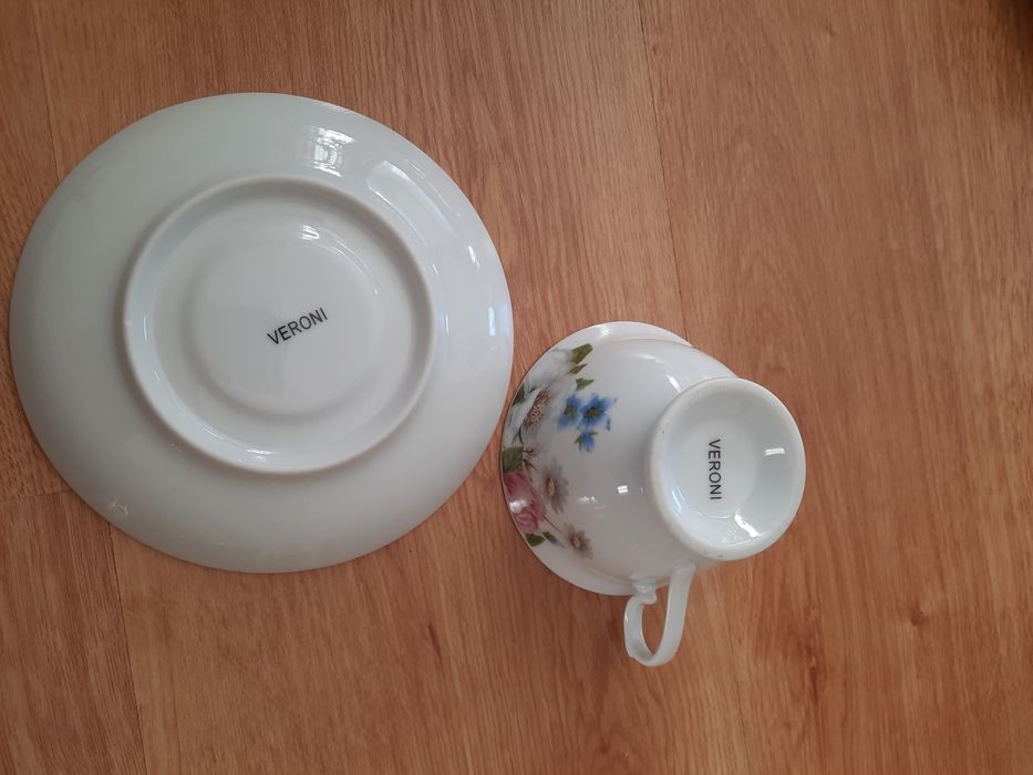 Ceramiczny zestaw 5 filiżanek i talerzyków