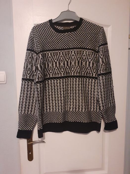 Sweter guess gruby hit tanio