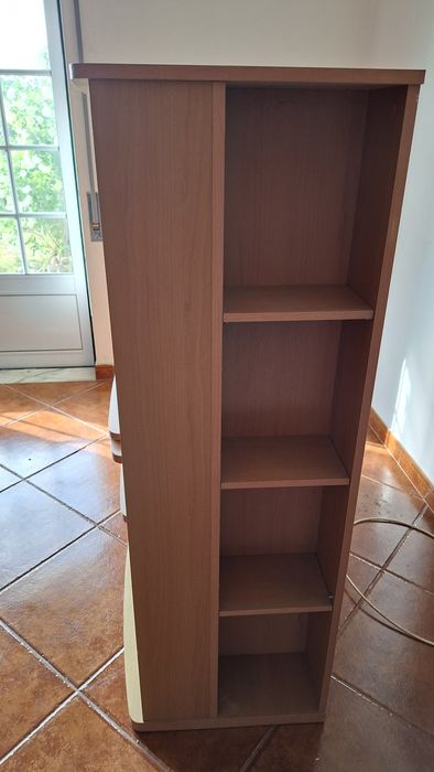 Móvel para televisão e outros equipamentos
