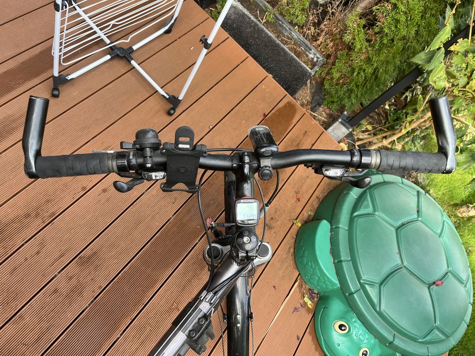 Rower Trek 7500FX 22,5 cala 57 cm Shimano Altus