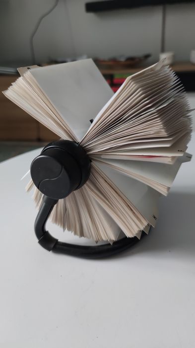 Wizytownik obrotowy.