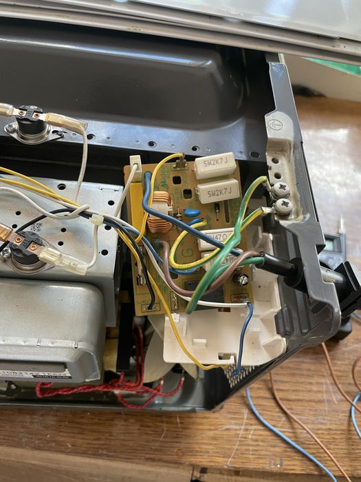 Ремонт холодильників,пральних машин,побутової техінки,духових шаф