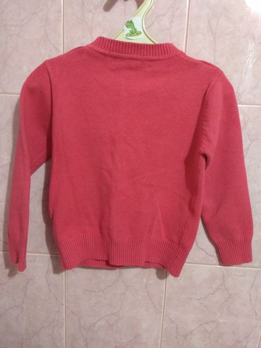 Гарна кофточка на 3-4 роки