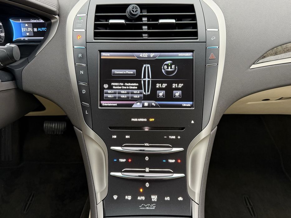 Lincoln MKZ 2014 року, 2.0 Hybrid, автомат, передній привід.