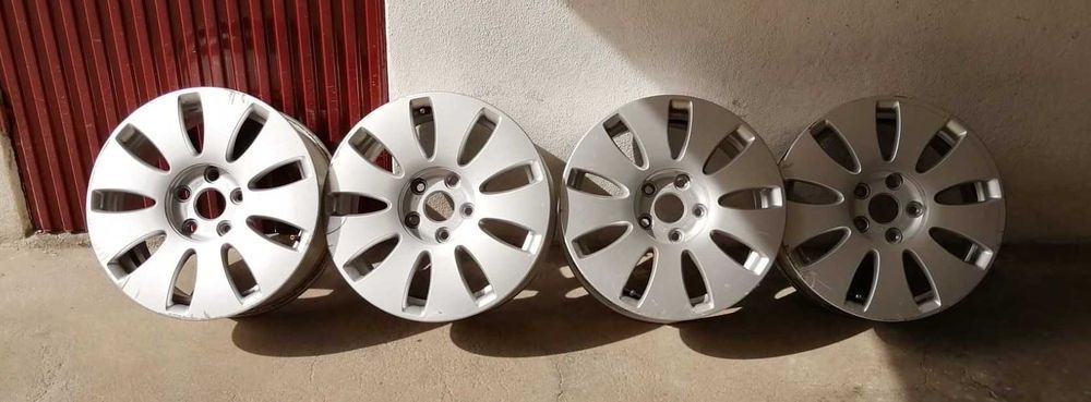 conjunto de 4 jantes de 16" da Audi