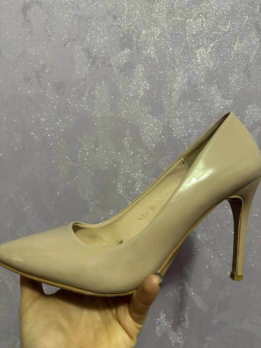 Жіночі туфлі