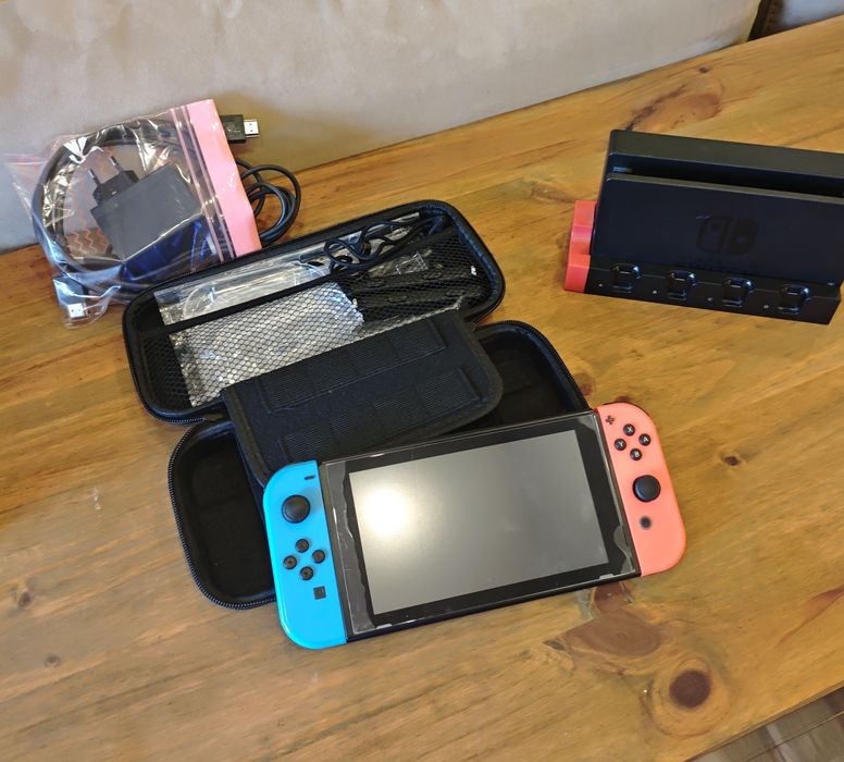 Nintendo Switch + acessórios