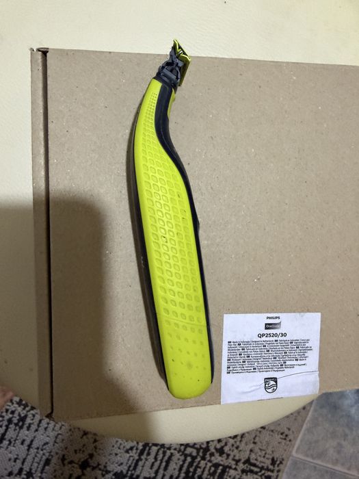Продам електро станок Philips OneBlade QP2520/30