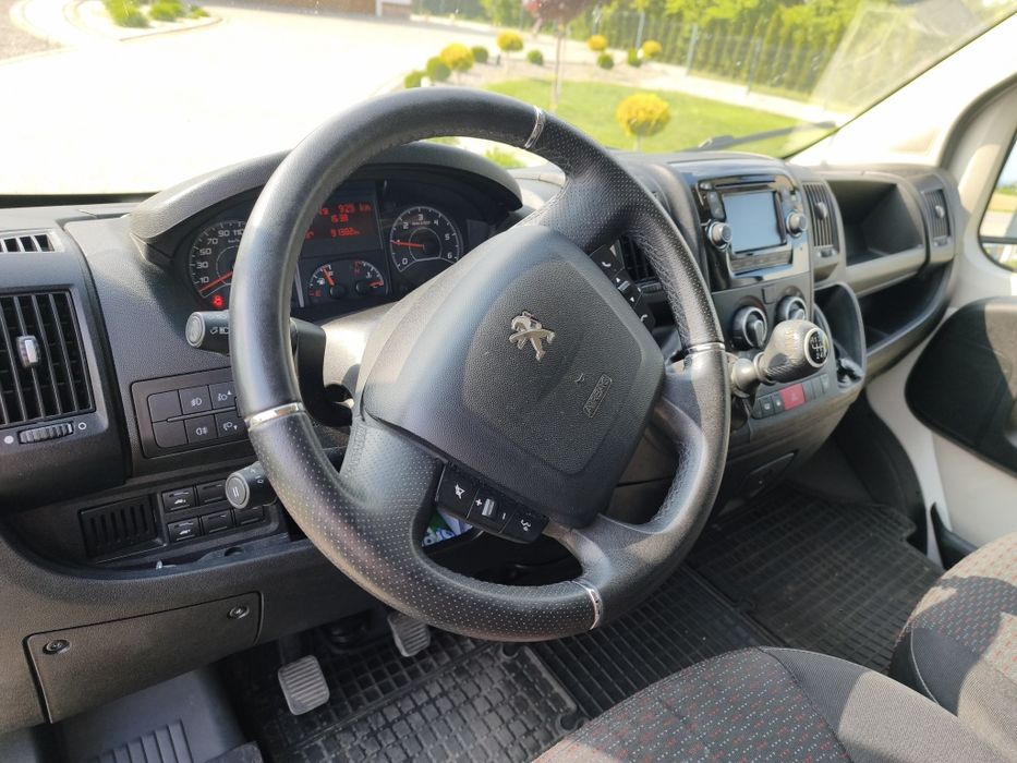 Wynajem BUS Peugeot Boxer MAXI 3,0