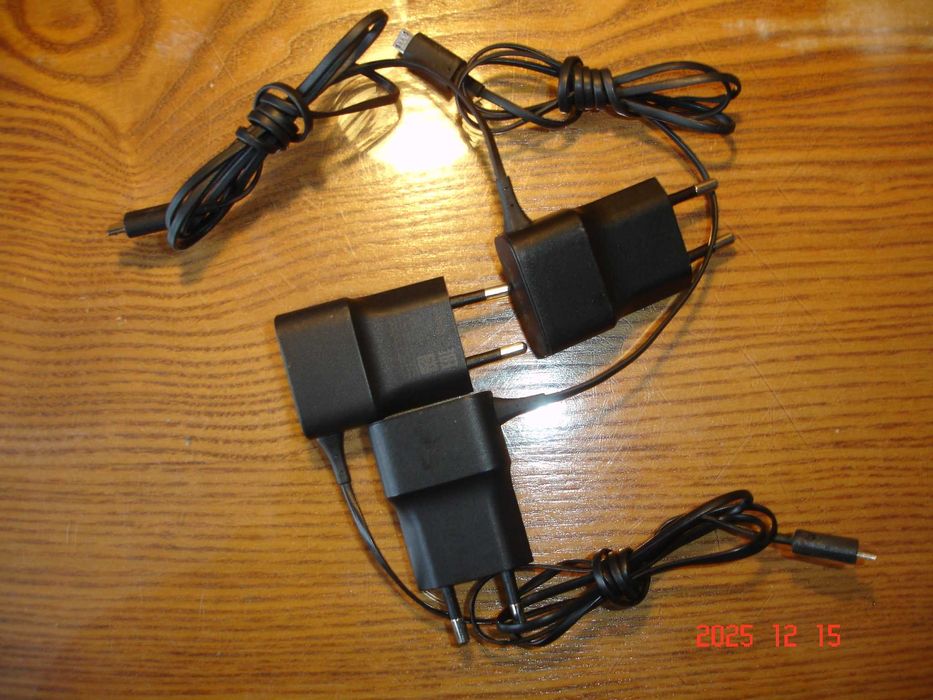 Зарядка мобильного телефона микроUSB Nokia