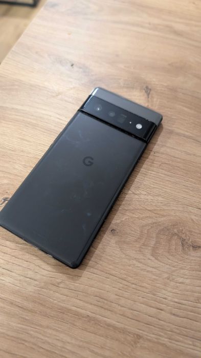 Google Pixel 6 pro + stand