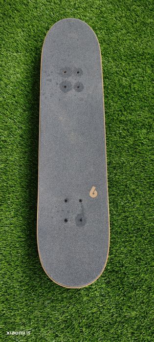 Vendo skate impecável