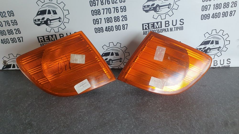 Поворотник лівий, правий жовтий Mercedes-Benz vito w638 110