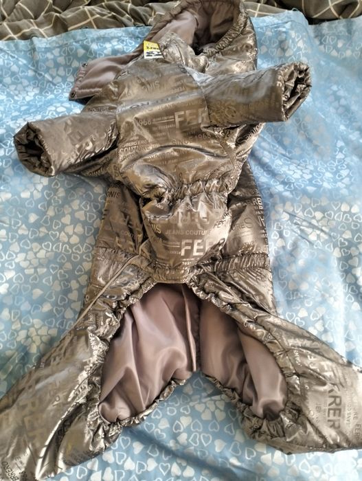 Зимний комбинезон для средней собаки