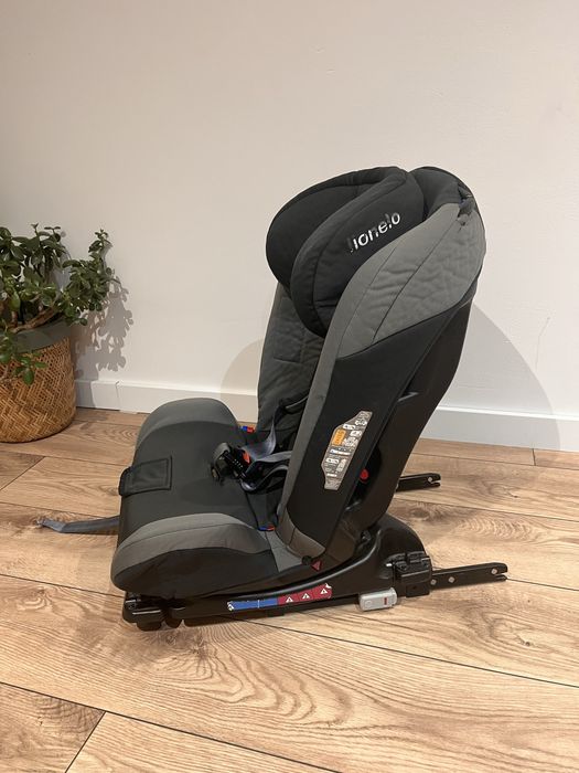 Fotelik samochodowy lionelo