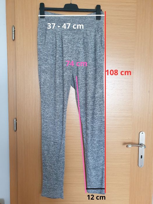 Sprzedam szare dresowe spodnie damskie na gumce marki CROPP