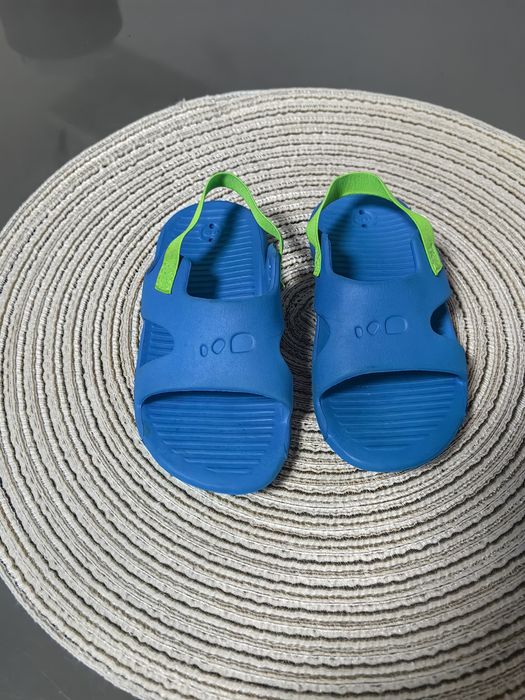 klapki basenów unisex