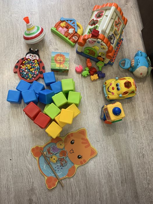 Продам набір іграшок в чудовому стані, игрушки розвивашки садочок