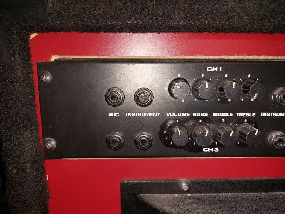 Coluna de som Master para 4 instrumentos e 2 micros