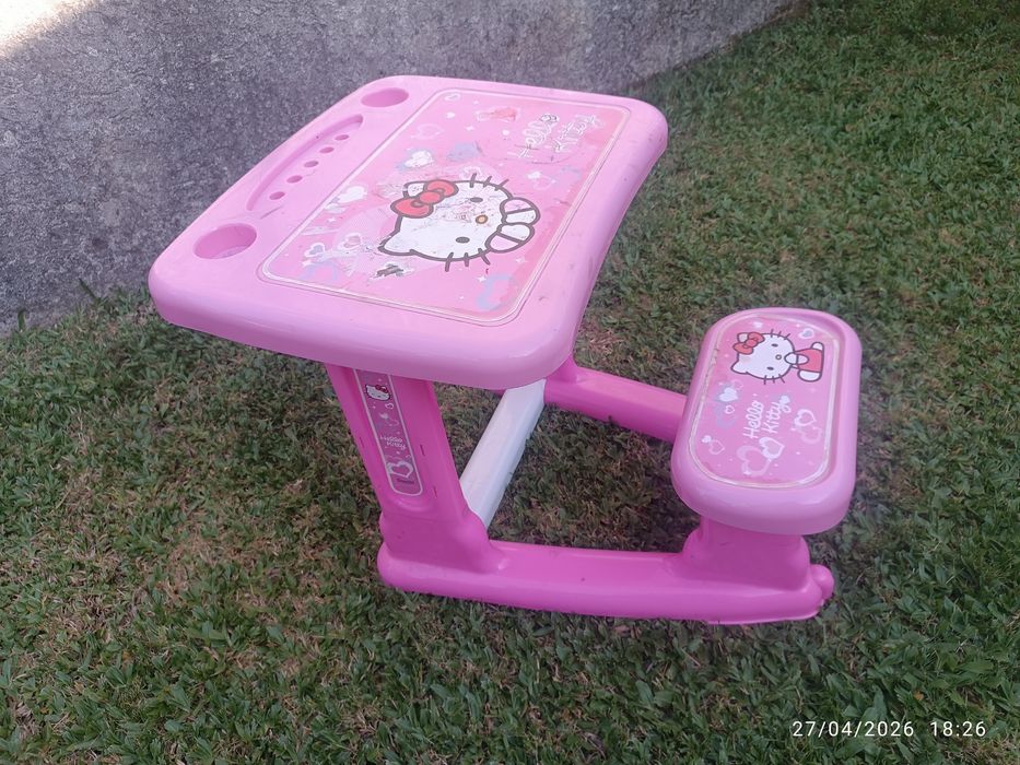 Secretaria Hello Kitty