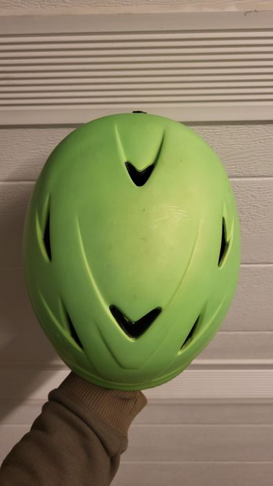 Kask narciarski UVEX 54-58 cm używany