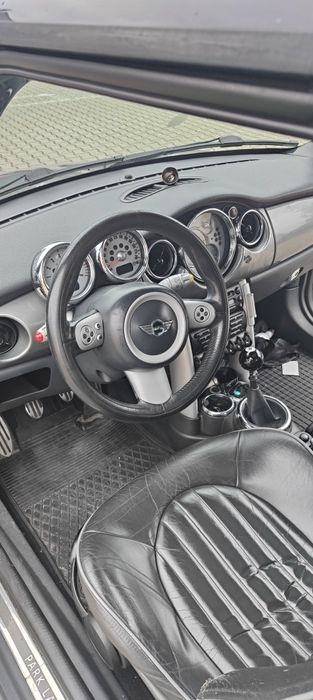 Mini Cooper S mały wariat