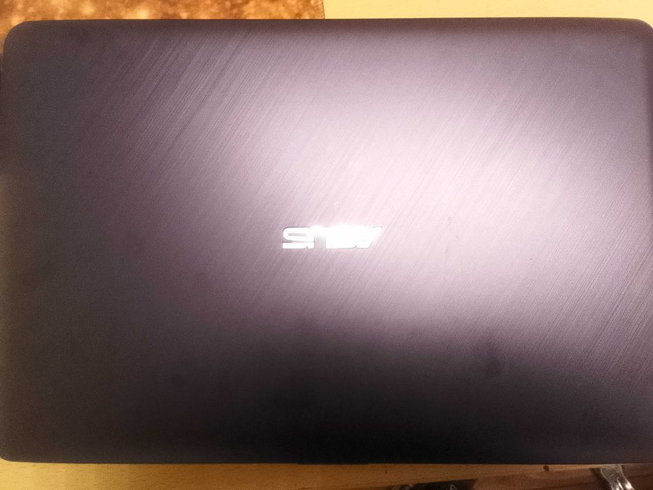 Ноутбук ASUS, на модернізацію