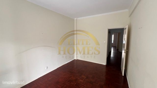 Apartamento T2 em Oeiras.