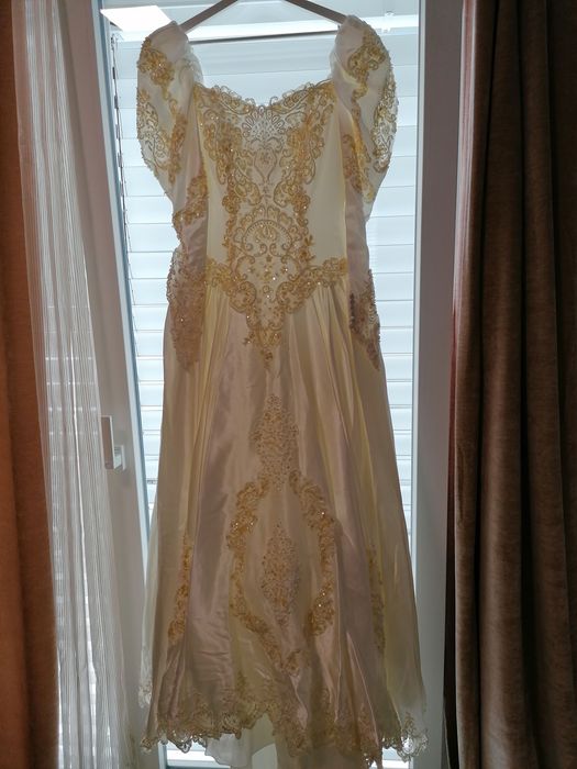 vestido noiva cor champanhe