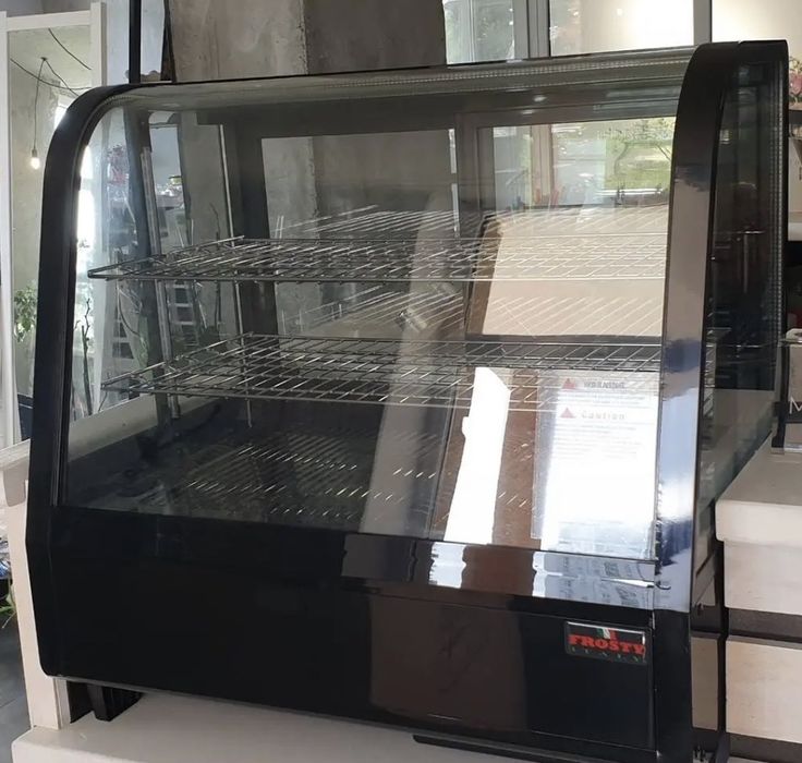 Холодильна вітрина Frosty RTW 100, чорна