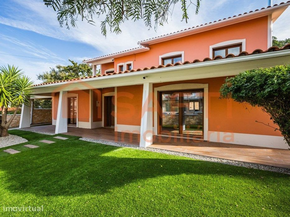 Vivenda T4 com piscina