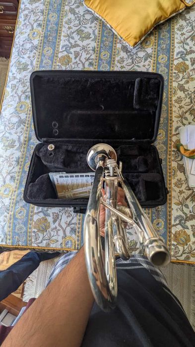 Trompete Yamaha YTR-3335S
