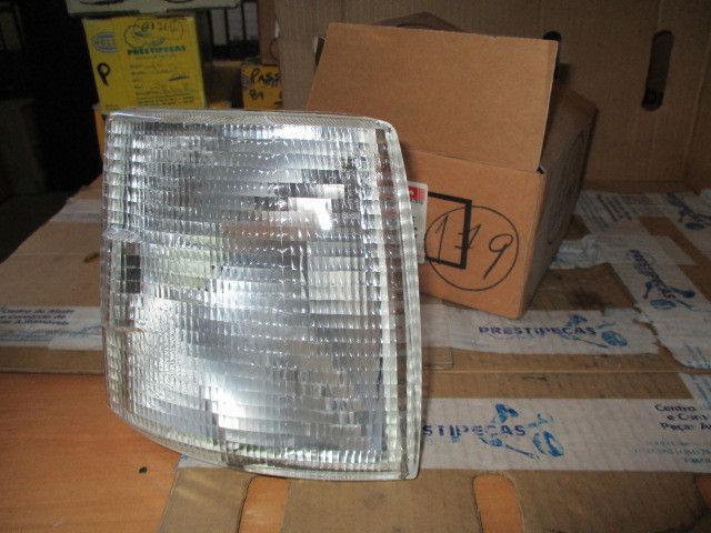Pisca frente direito VOLKSWAGEN Transporter IV Kombi (70XB, 70XC, 7DB,
