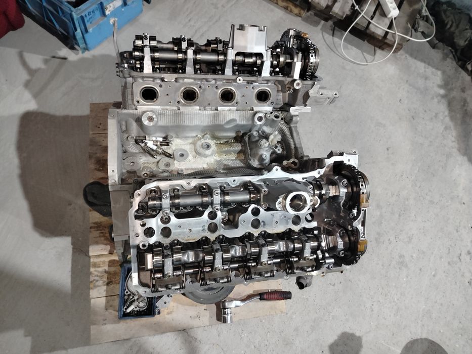 Kompletny dól silnik 4.4B. S63B44B BMW x5m x6m