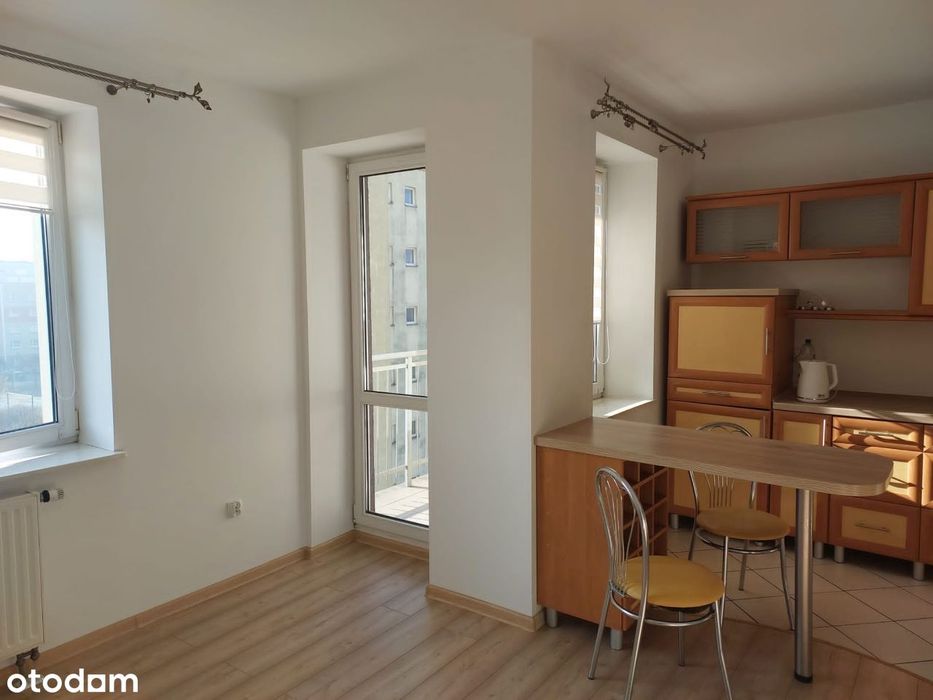 Duża kawalerka z osobną kuchnią na wynajem / duzy balkon