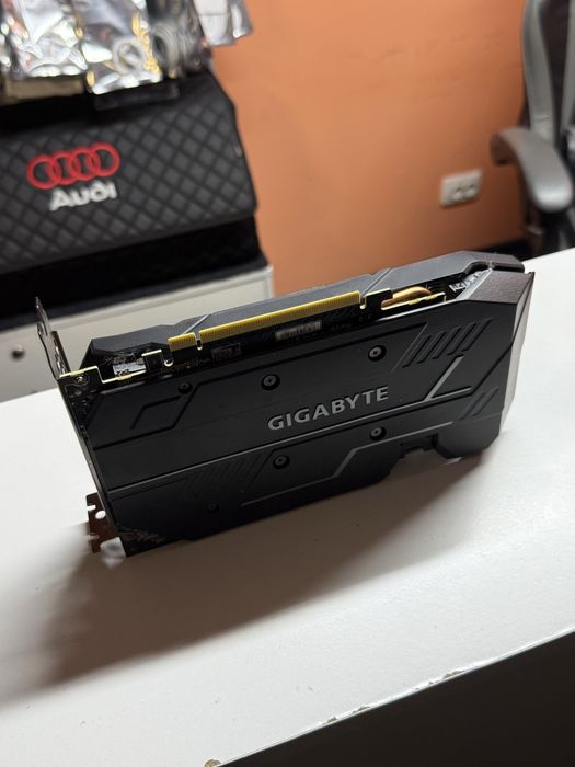 Відеокарта Gigabite 2060 6GB