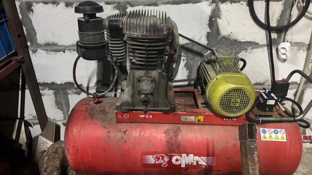 Компресор з ремінним приводом OMA,   35 000грн (торг)