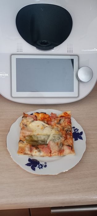 Thermomix TM6 sprzęt kompletny z nakładka krojaca i spirylizatorem