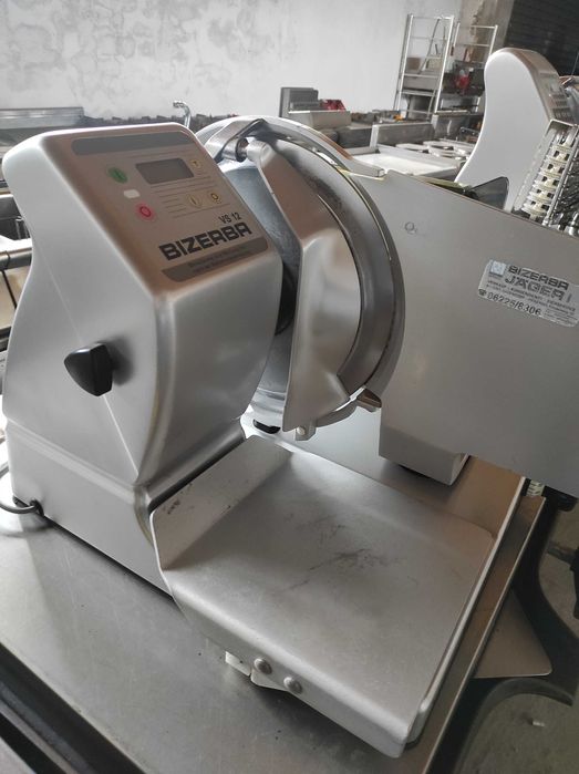 Слайсер. Bizebra. Вертикальний слайсер. Bizebra VS12-W. 2004.