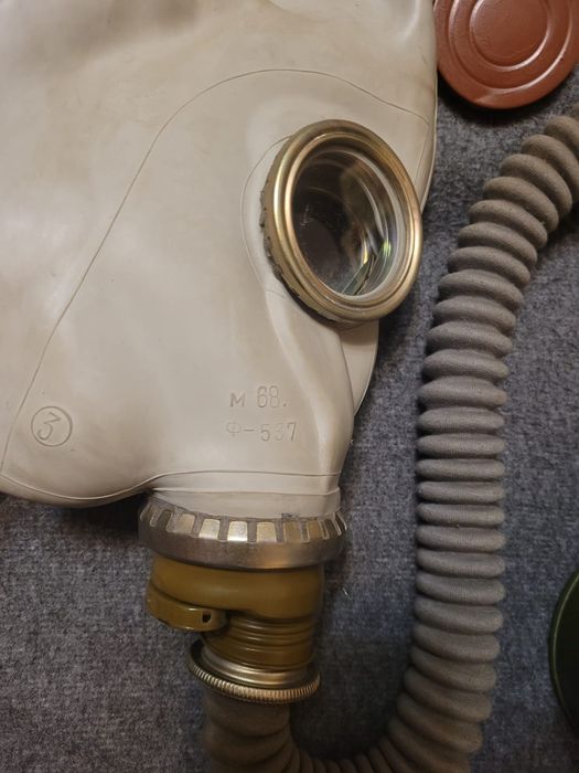 Продам противогаз советский