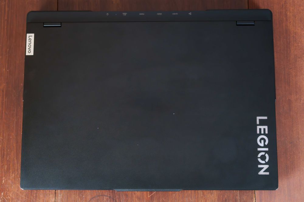 Portátil Gaming Lenovo Legion Pro 7 16IRX9H – RTX 4080 / i9 / 32GB / 1.5TB SSD
