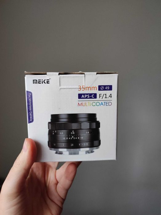 Об'єктив Meike 35mm f/1.4 for canon ef-m