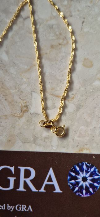 Srebrny łańcuszek z 2-karatowym moissanitem