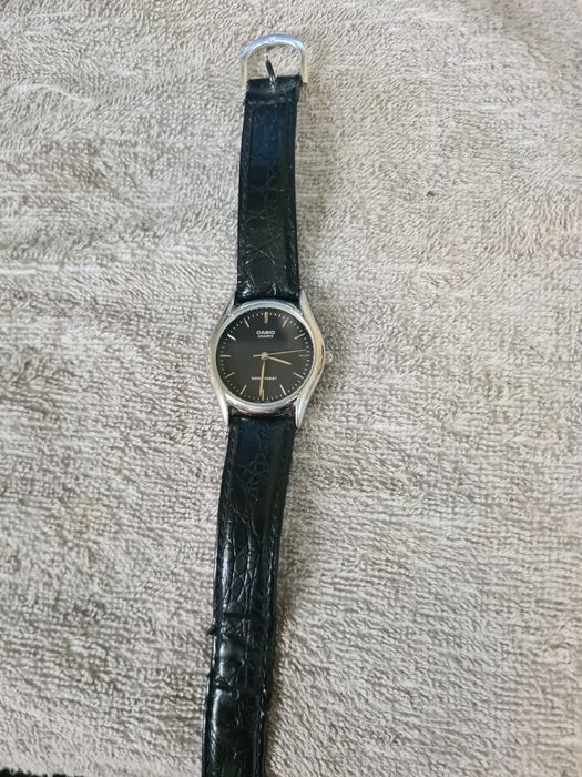 Жіночий годинник "Casio"