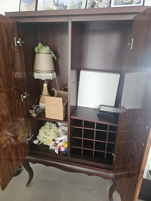 Móvel Garrafeira / Licoreiro em Pau Ferro