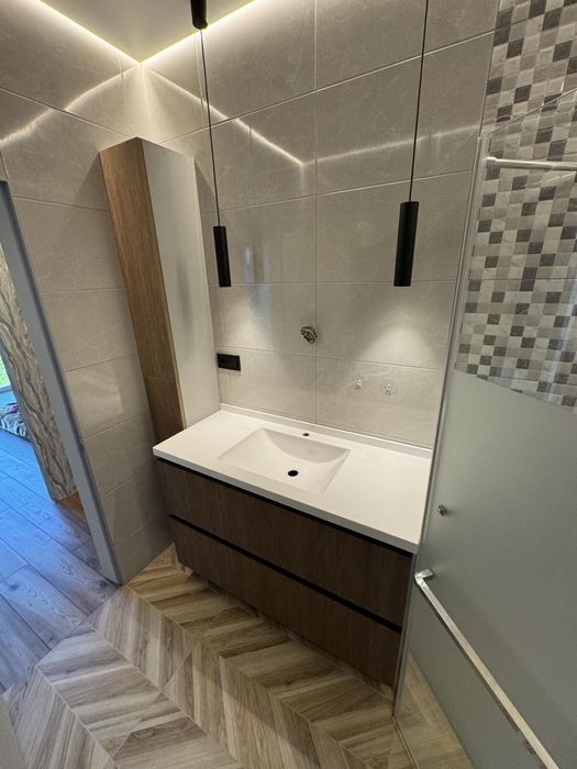 Виготовлення столешні у ванну на замовлення