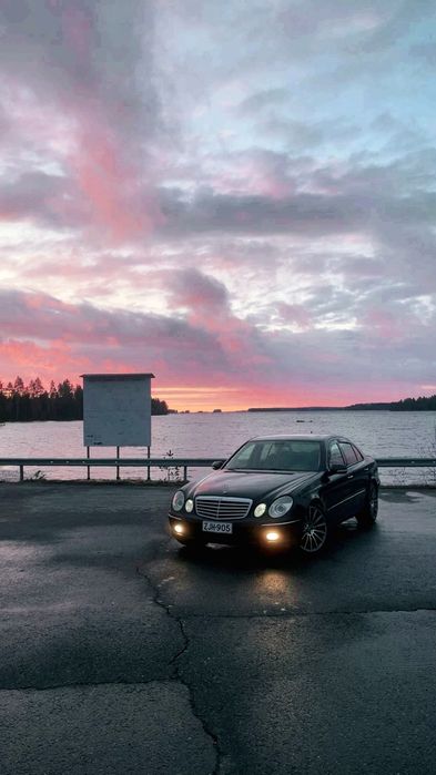 Mercedes Benz w211