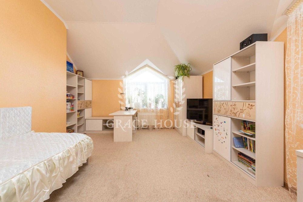 Продаж будинку з басейном та підвалом Гатне Гатное 16 соток 6 кім. газ